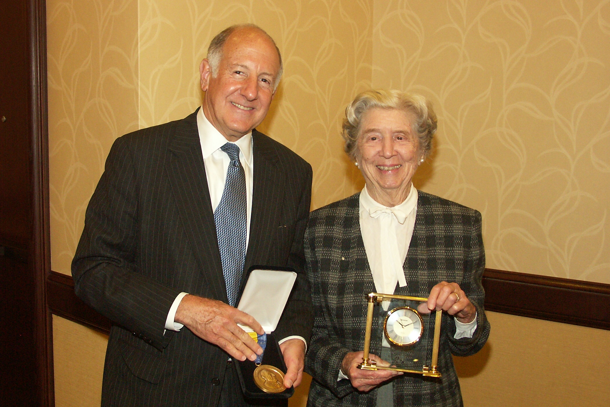 RPICT0156 CJ + Alba Awards 9.10.05.JPG