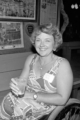 4g HKW19860620E_21.jpg