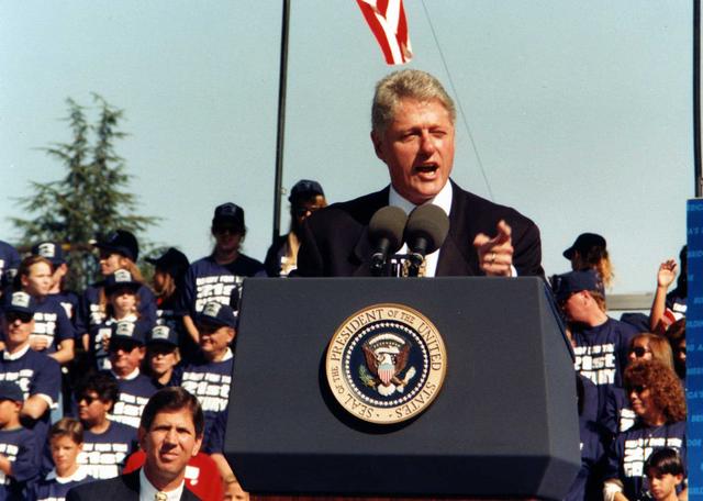 Clinton @ Dailey C 9.12.96