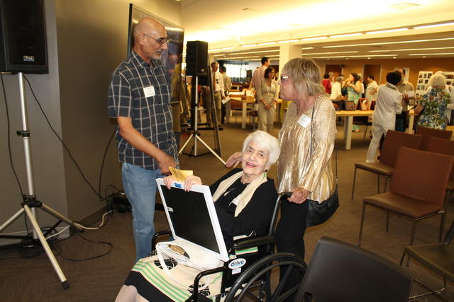 IMG_8788RoxieM,VicB&Sandra