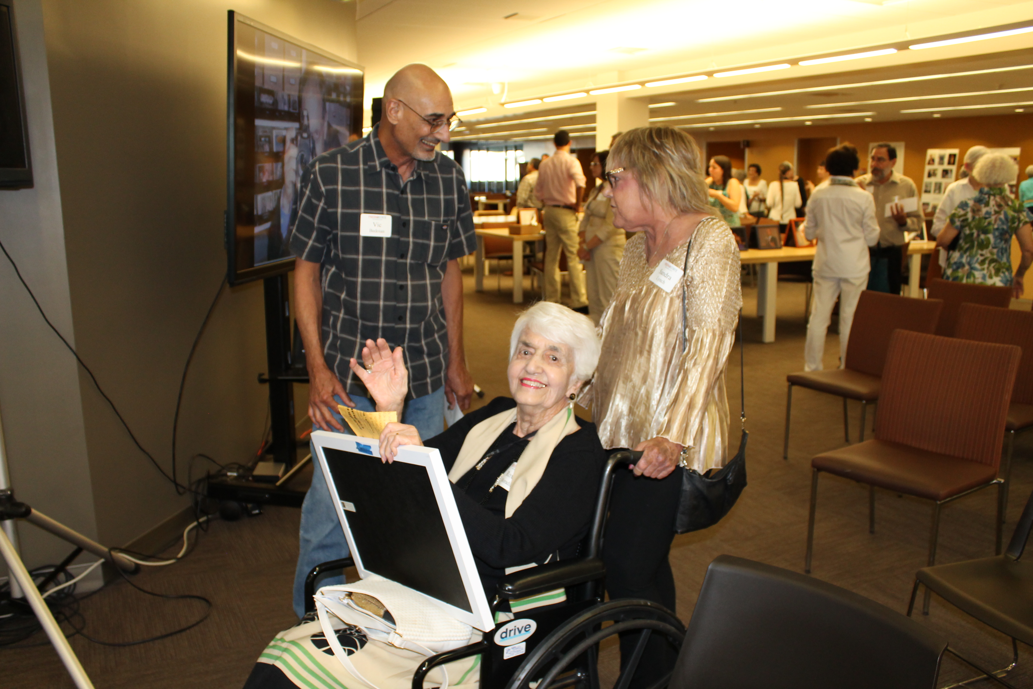 IMG_8789RoxieM,VicB&Sandra