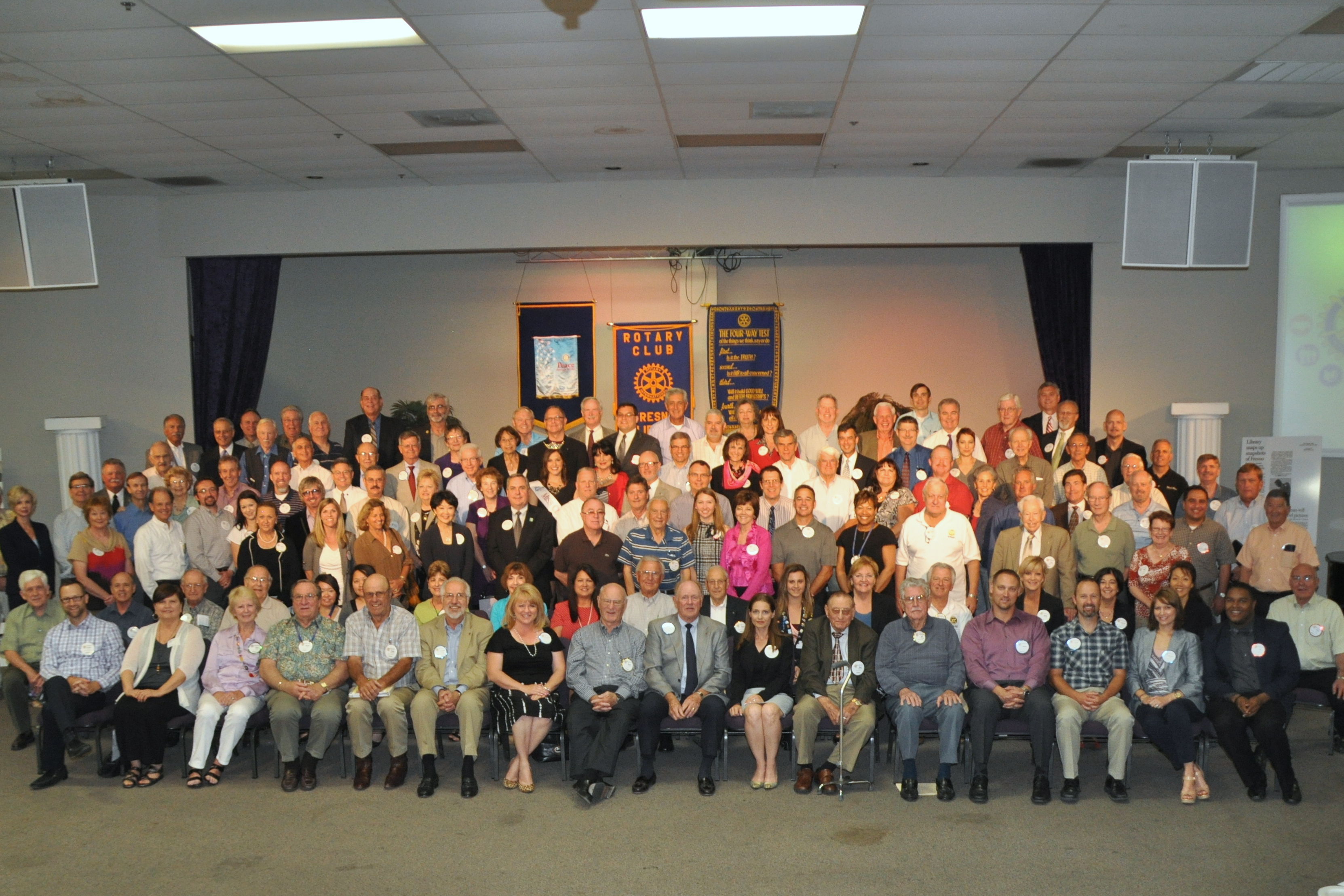 LG2 Rotary Club Large Group_5137 12x18