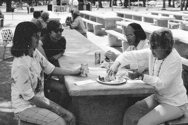 CB HKW19760612 J_026