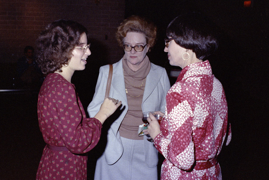 CB HKW19771120 C_013