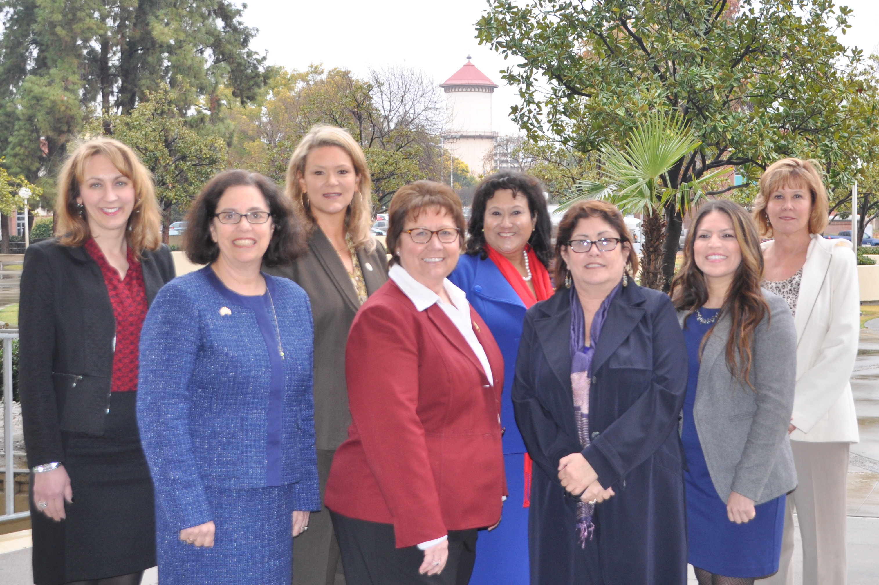 Cover Women Officials_6758