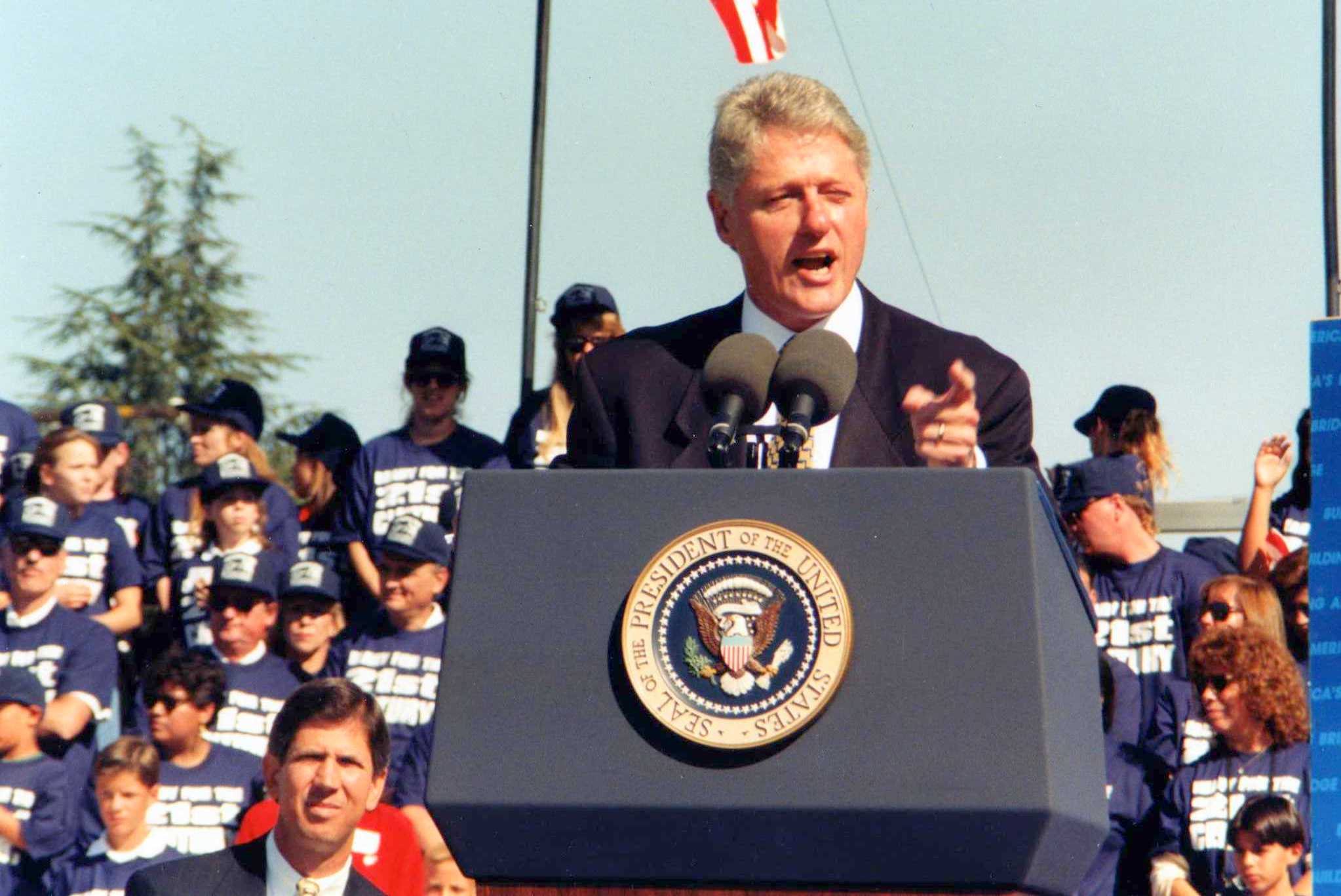 PO2 Clinton @ Dailey C 9.12.96