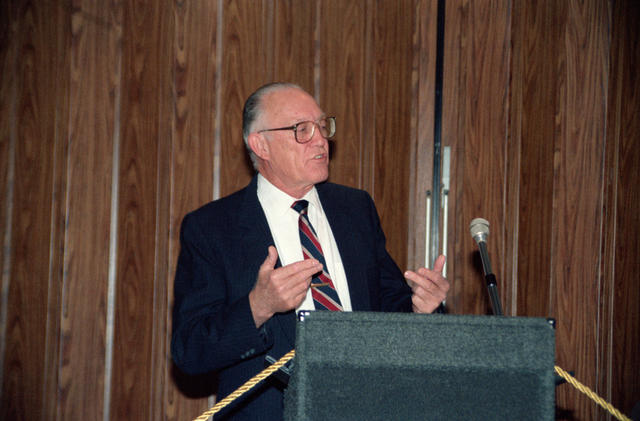 HKW #10 19911024W_09