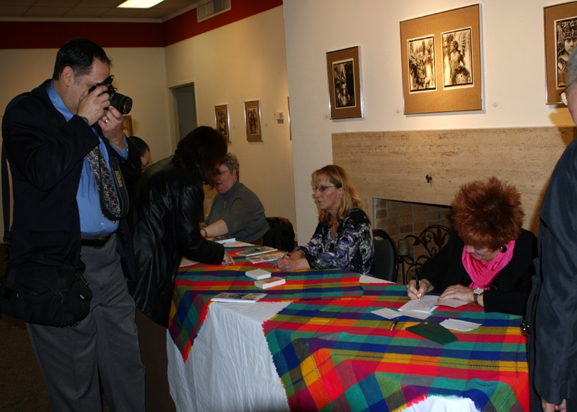 DSC_7577.  by Cynthia Manuszak.JPG